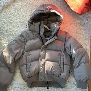 Aritzia Super Puff Bomber in Taupe